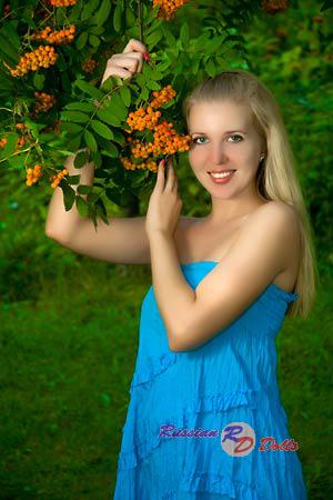 110368 - Elena Age: 26 - Ukraine