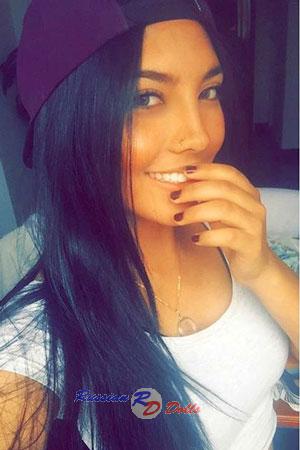 181816 - Juliana Age: 25 - Colombia