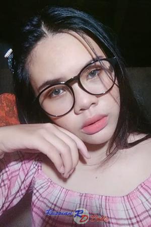 194674 - Nitchakun Age: 22 - Thailand