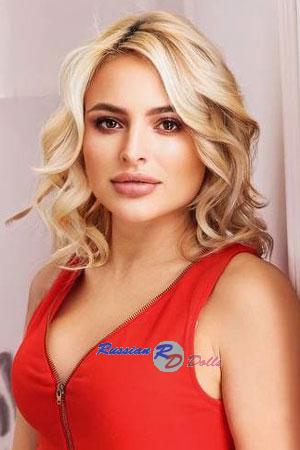 200004 - Darina Age: 32 - Ukraine