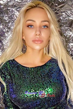 203489 - Olesya Age: 27 - Russia