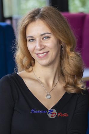 206073 - Anastasia Age: 34 - Russia