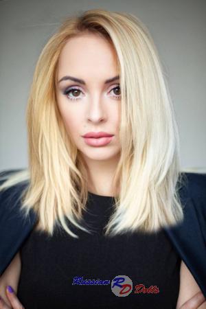 207460 - Malika Age: 37 - Ukraine