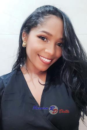 213873 - Sandra Age: 29 - Colombia