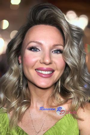 228210 - Anastasia Age: 40 - Russia