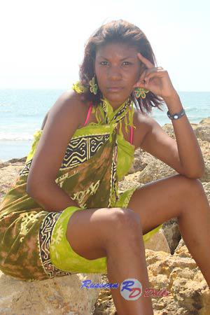 88186 - Carolina Age: 28 - Colombia