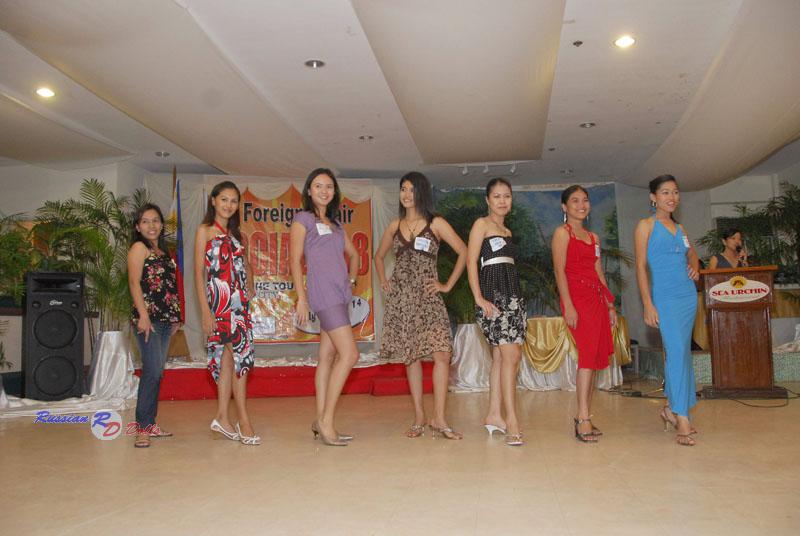 Philippines-women-5739